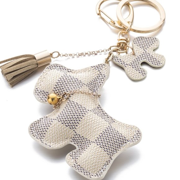 Beautiful Dog Key Chain Cream or Black DOG - Picture 7 of 7